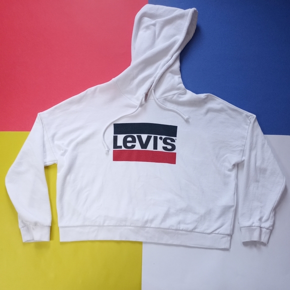 Levi's Sweaters - Women’s Levis Essential Graphic Cropped Sweatshirt